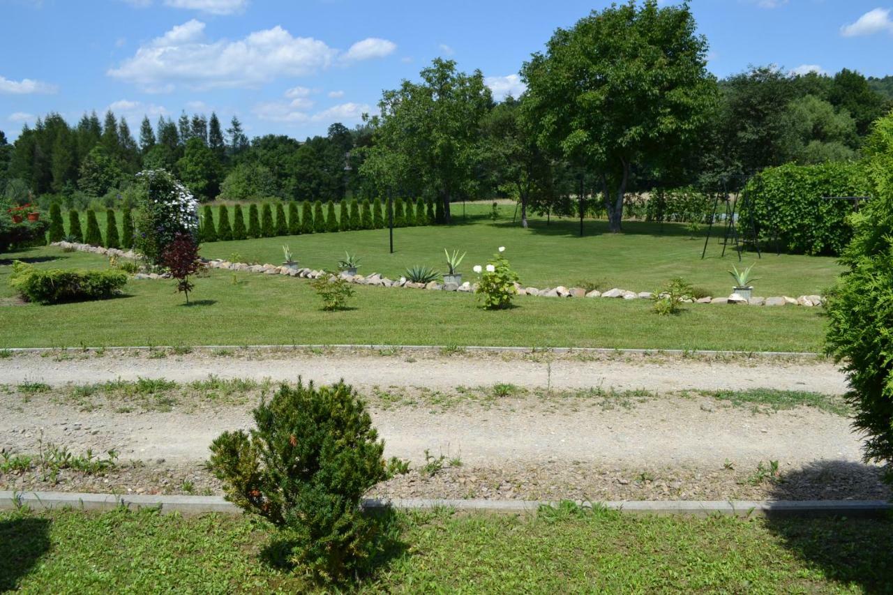 Agroturystyka U Podnoza Gory Cergowej Dukla Esterno foto